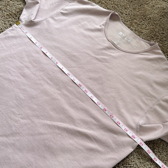 Bylt Basics Curve Hem Lux Short Sleeve Gym T Shirt Light Pink - Picture 8 of 9